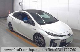 toyota prius-phv 2018 quick_quick_DLA-ZVW52_ZVW52-3073592