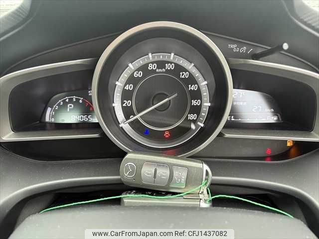 mazda axela 2014 NIKYO_XH90563 image 2
