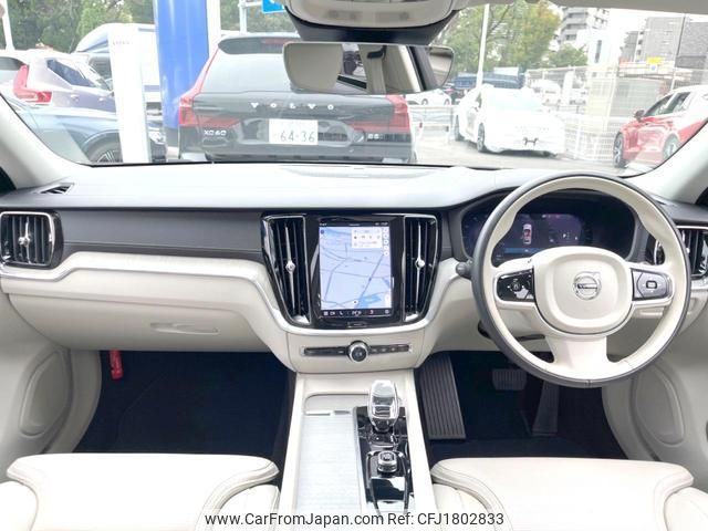 volvo v60 2023 CFJ1802833 image 2