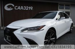 lexus es 2019 CFJ1834195