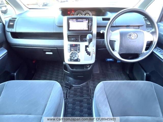 toyota noah 2013 -TOYOTA--Noah DBA-ZRR70G--ZRR70-0551811---TOYOTA--Noah DBA-ZRR70G--ZRR70-0551811- image 2