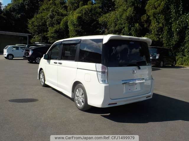 honda stepwagon 2012 CFJ1499979 image 2