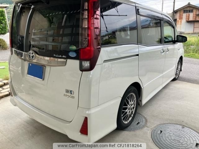 toyota noah 2016 CFJ1818264 image 2