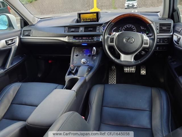 lexus ct 2011 CFJ1645058 image 2
