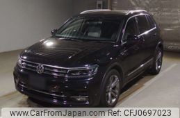 volkswagen tiguan 2018 -VOLKSWAGEN--VW Tiguan 5NCZE-WVGZZZ5NZJW912911---VOLKSWAGEN--VW Tiguan 5NCZE-WVGZZZ5NZJW912911-