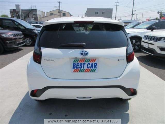 toyota aqua 2025 CFJ1541635 image 2