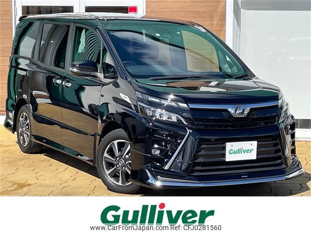 toyota voxy 2018 -TOYOTA--Voxy DBA-ZRR80W--ZRR80-0402048---TOYOTA--Voxy DBA-ZRR80W--ZRR80-0402048- image 1