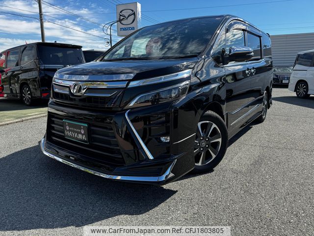 toyota voxy 2018 CFJ1803805 image 1