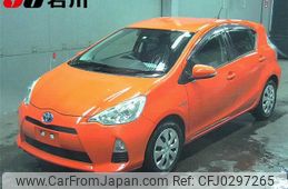 toyota aqua 2013 -TOYOTA--AQUA NHP10--2239388---TOYOTA--AQUA NHP10--2239388-