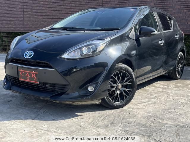 toyota aqua 2018 CFJ1624035 image 1
