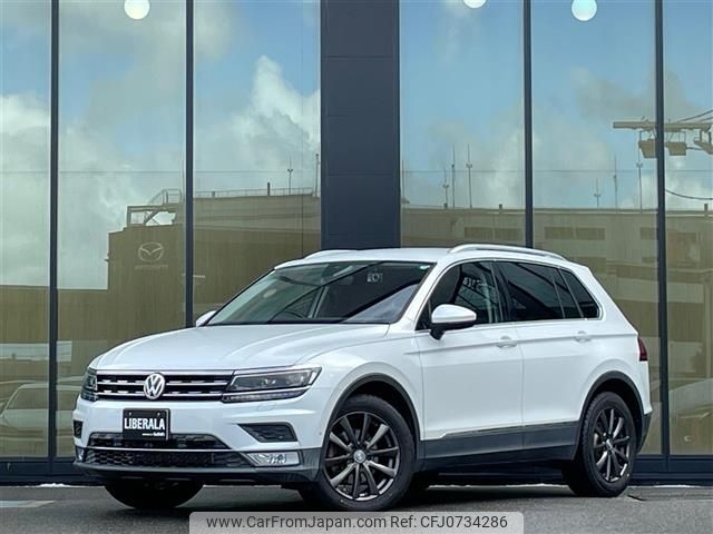 volkswagen tiguan 2017 -VOLKSWAGEN--VW Tiguan ABA-5NCZE--WVGZZZ5NZHW856288---VOLKSWAGEN--VW Tiguan ABA-5NCZE--WVGZZZ5NZHW856288- image 1