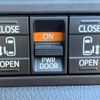 toyota esquire 2018 CFJ1788462 image 6
