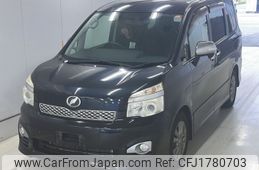 toyota voxy 2013 CFJ1780703