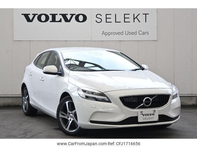 volvo v40 2018 CFJ1716656 image 1