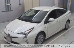 toyota prius 2018 -TOYOTA--Prius ZVW50-6145130---TOYOTA--Prius ZVW50-6145130-