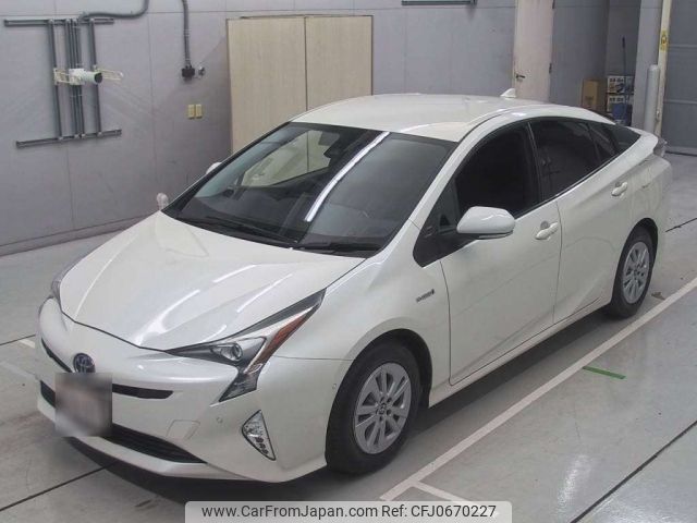 toyota prius 2018 -TOYOTA--Prius ZVW50-6145130---TOYOTA--Prius ZVW50-6145130- image 1