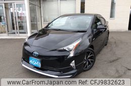 toyota prius 2017 -TOYOTA--Prius DAA-ZVW55--ZVW55-8050017---TOYOTA--Prius DAA-ZVW55--ZVW55-8050017-