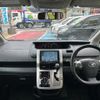 toyota noah 2012 -TOYOTA 【名変中 】--Noah ZRR70W--0530675---TOYOTA 【名変中 】--Noah ZRR70W--0530675- image 24