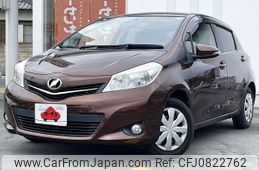 toyota vitz 2013 -TOYOTA--Vitz DBA-NSP130--NSP130-2111758---TOYOTA--Vitz DBA-NSP130--NSP130-2111758-