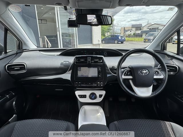 toyota prius 2016 quick_quick_ZVW51_ZVW51-6008980 image 2
