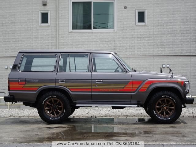 ミライ TOYOTA LAND CRUISER 60 GX | 1989 | SPECIAL COLOR | 186800 km