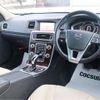 volvo v60 2017 CFJ1692656 image 36