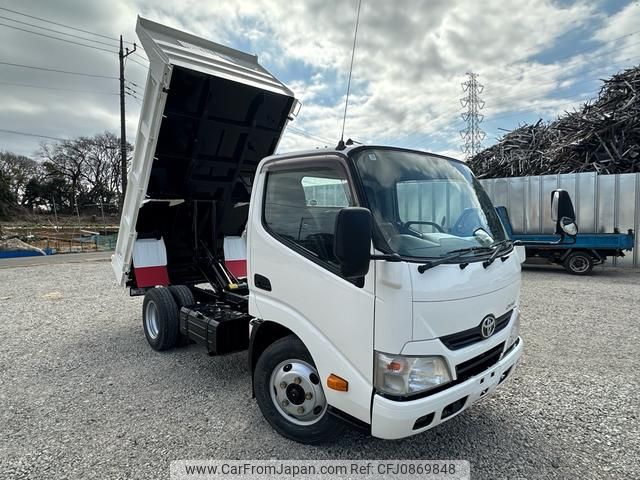 toyota dyna-truck 2013 GOO_NET_EXCHANGE_0560732A30250212W003 image 1