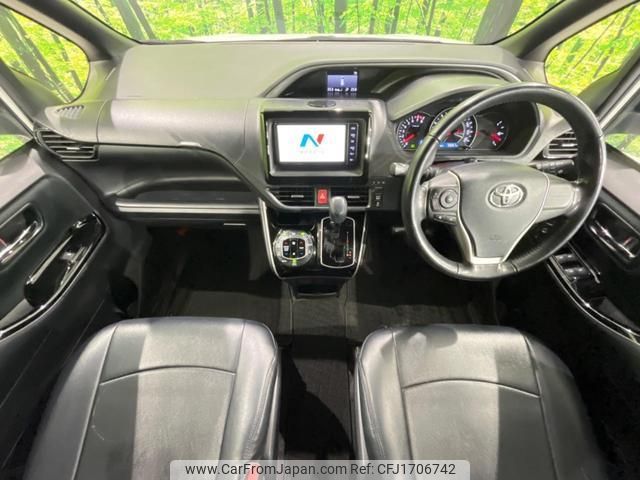 toyota voxy 2018 CFJ1706742 image 2