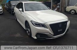 toyota crown 2018 CFJ1370711