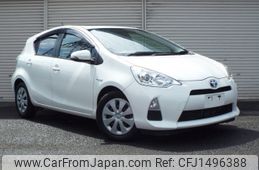 toyota aqua 2012 CFJ1496388