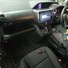 toyota voxy 2018 CFJ1478543 image 3