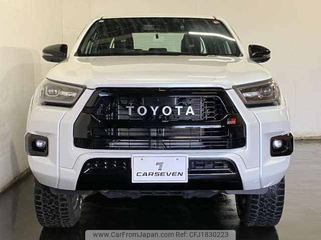 toyota hilux 2024 CFJ1830223 image 2