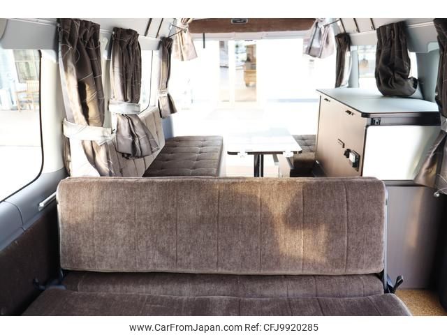 nissan nv350-caravan-van 2013 GOO_JP_700070848530240621002 image 2