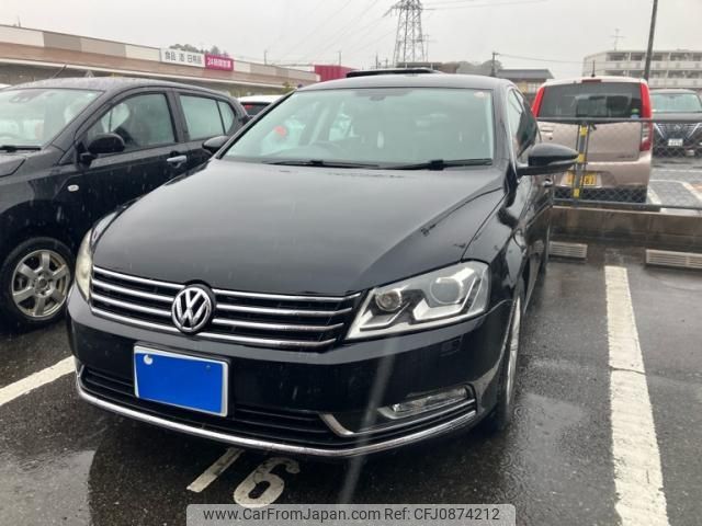 volkswagen passat 2014 -VOLKSWAGEN--VW Passat DBA-3CCAX--WVWZZZ3CZEP018823---VOLKSWAGEN--VW Passat DBA-3CCAX--WVWZZZ3CZEP018823- image 1