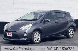 toyota aqua 2013 CFJ1500722