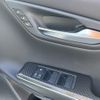 toyota crown-hybrid 2018 CFJ1706128 image 14