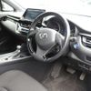 toyota c-hr 2017 -TOYOTA--C-HR DAA-ZYX10--ZYX10-2062195---TOYOTA--C-HR DAA-ZYX10--ZYX10-2062195- image 6