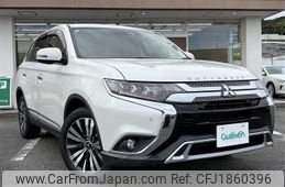 mitsubishi outlander 2018 CFJ1860396
