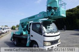 hino dutro 2006 CFJ1615981