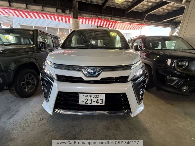 toyota voxy 2021 CFJ1846127 image 1
