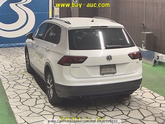 volkswagen tiguan 2017 -VOLKSWAGEN--VW Tiguan 5NCZE-WVGZZZ5NZHW869934---VOLKSWAGEN--VW Tiguan 5NCZE-WVGZZZ5NZHW869934- image 2