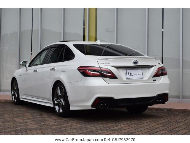 toyota crown-hybrid 2019 quick_quick_6AA-AZSH20_1031920 image 2