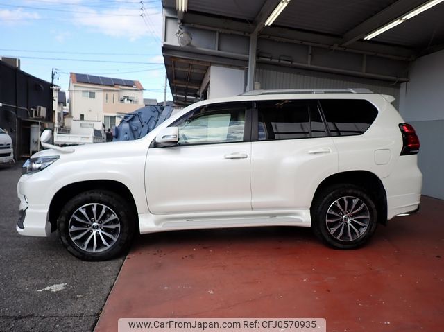 toyota land-cruiser-prado 2020 24341306 image 2