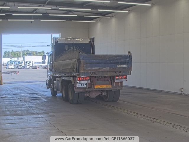 isuzu giga 2004 CFJ1866037 image 2