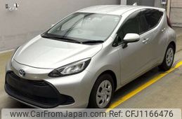 toyota aqua 2022 -TOYOTA--AQUA 6AA-MXPK11--MXPK11-2044093---TOYOTA--AQUA 6AA-MXPK11--MXPK11-2044093-