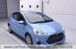 toyota aqua 2015 -TOYOTA--AQUA NHP10-2444365---TOYOTA--AQUA NHP10-2444365-