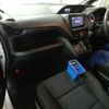 toyota noah 2021 quick_quick_3BA-ZRR80G_ZRR80-0688729 image 5