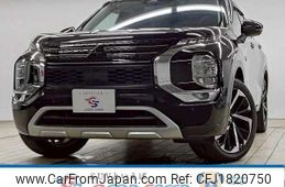 mitsubishi outlander-phev 2023 CFJ1820750