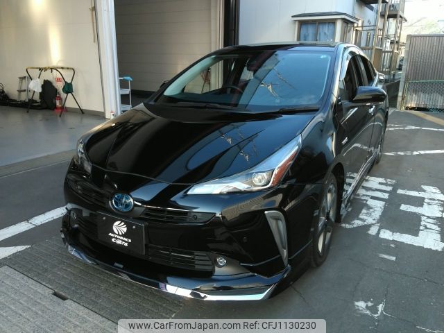 toyota prius 2019 -TOYOTA--Prius DAA-ZVW55--ZVW55-6007038---TOYOTA--Prius DAA-ZVW55--ZVW55-6007038- image 1