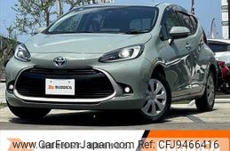 toyota aqua 2021 -TOYOTA--AQUA 6AA-MXPK11--MXPK11-2040904---TOYOTA--AQUA 6AA-MXPK11--MXPK11-2040904-